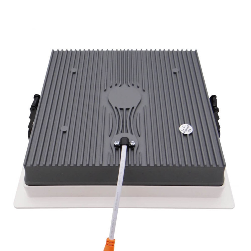 Downlight LED 15W Cuadrado - OSRAM CHIP - CCT - UGR17